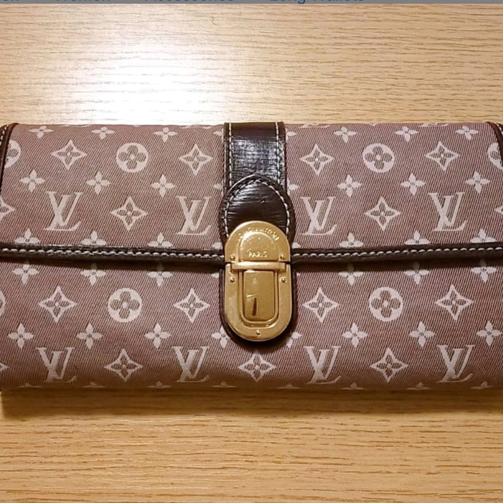 Louis Vuitton wallet